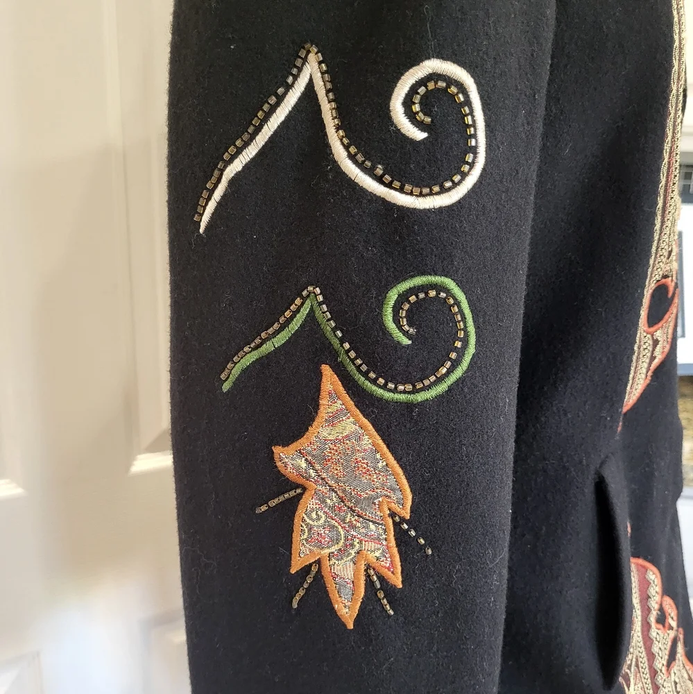 137B. Vtg. Alex Kim Embroidered Black Wool Blend Jacket/Coat - Size Large